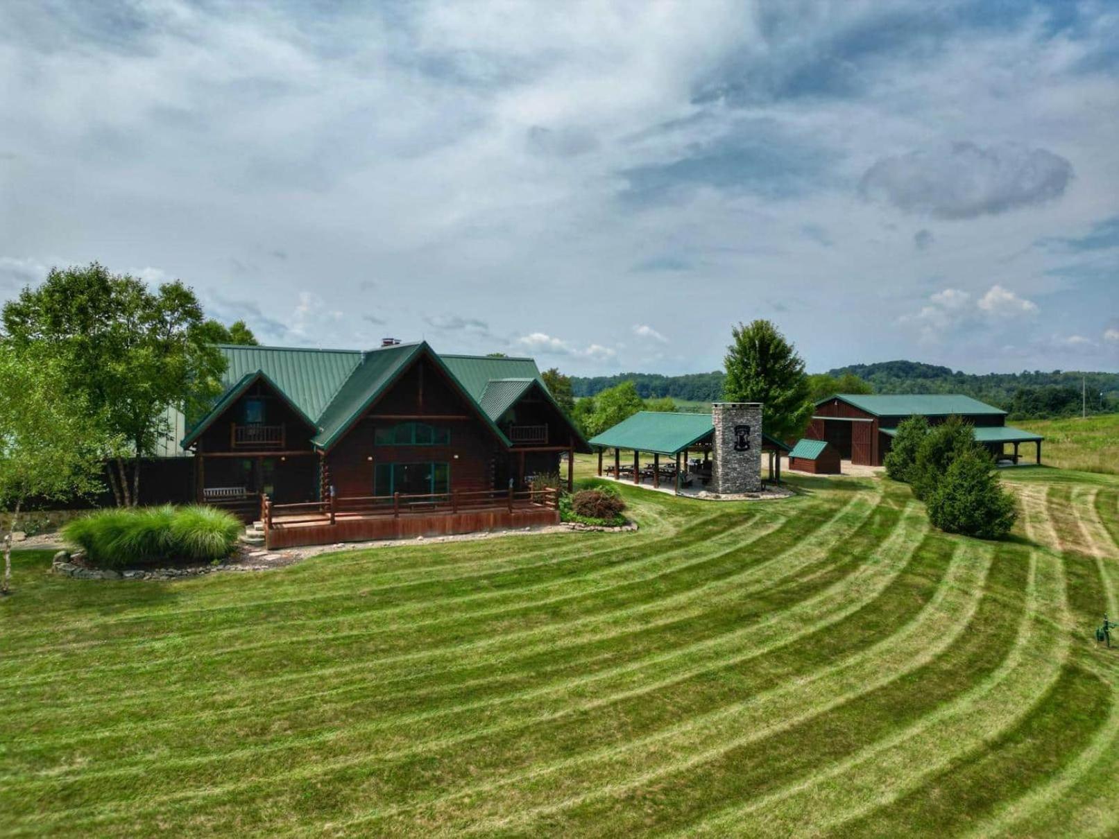 Coschocton Hills - 2 Luxury Log Cabins - Lake Coshocton Exterior photo